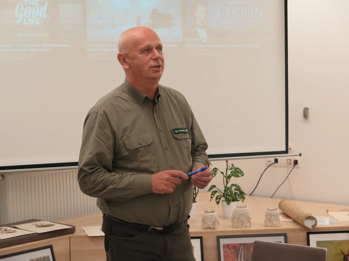 Obra w obiektywie i słowie - spotkanie z leśniczym Romanem Kędzierskim 