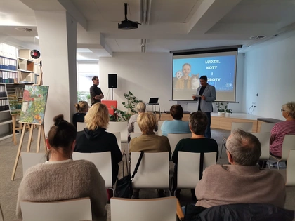 O sztucznej inteligencji, robotach… i kotach opowiadał Mikołaj Fajfer