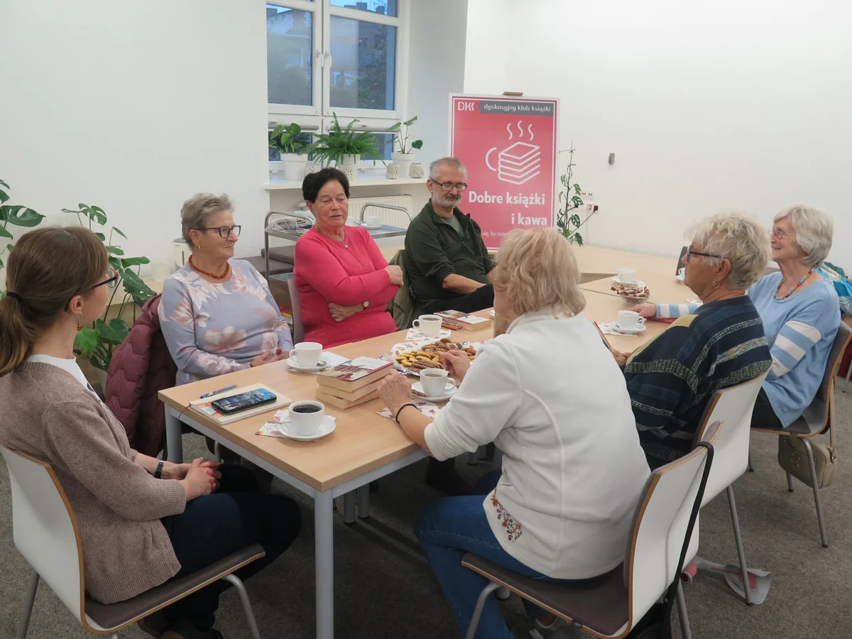 Listopadowe spotkanie Dyskusyjnego Klubu Książki - relacja