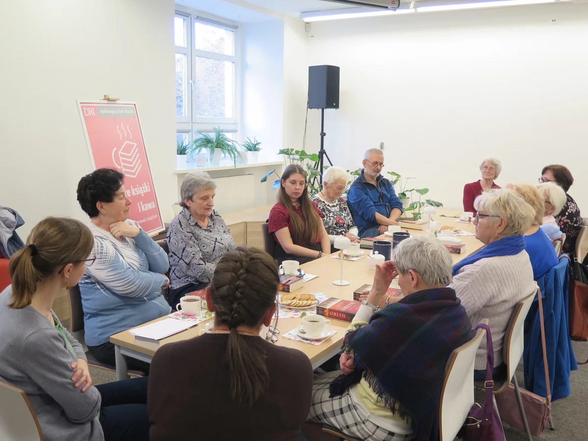 Sfingowana śmierć i prawdziwe sekrety - relacja ze spotkania Dyskusyjnego Klubu Książki